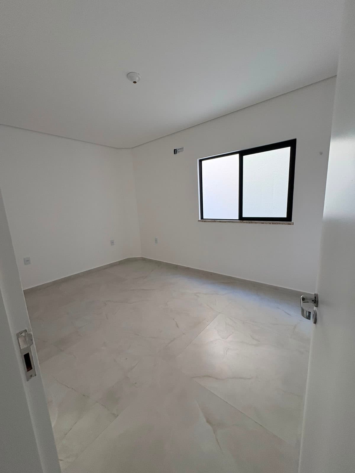 CASA DUPLEX SAPIRANGA — Foto 3